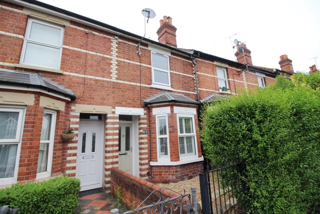 3 bed property in Grovelands Road, Reading